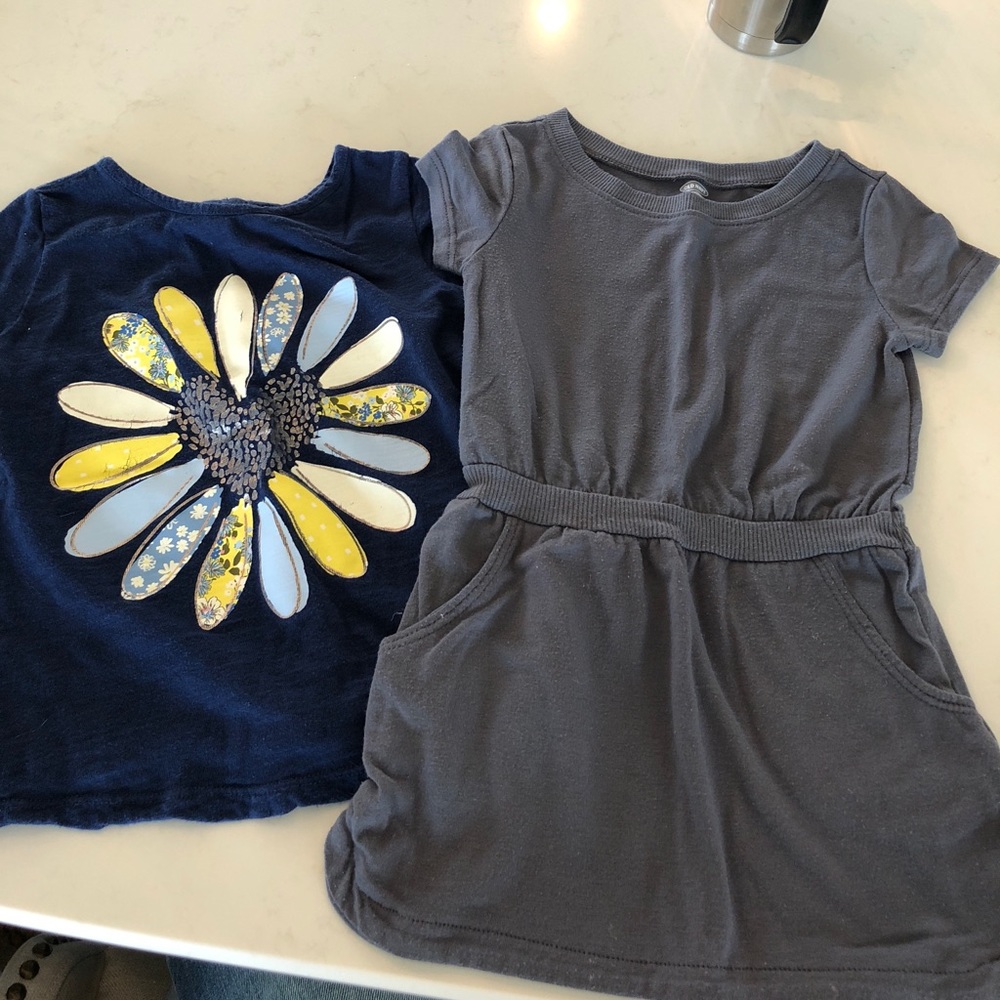 Old Navy Bundle 2T shirt and dress